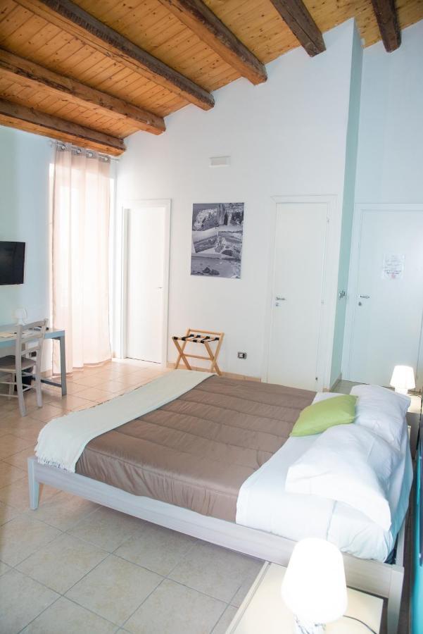 Vicolo Iv Bed & Breakfast *