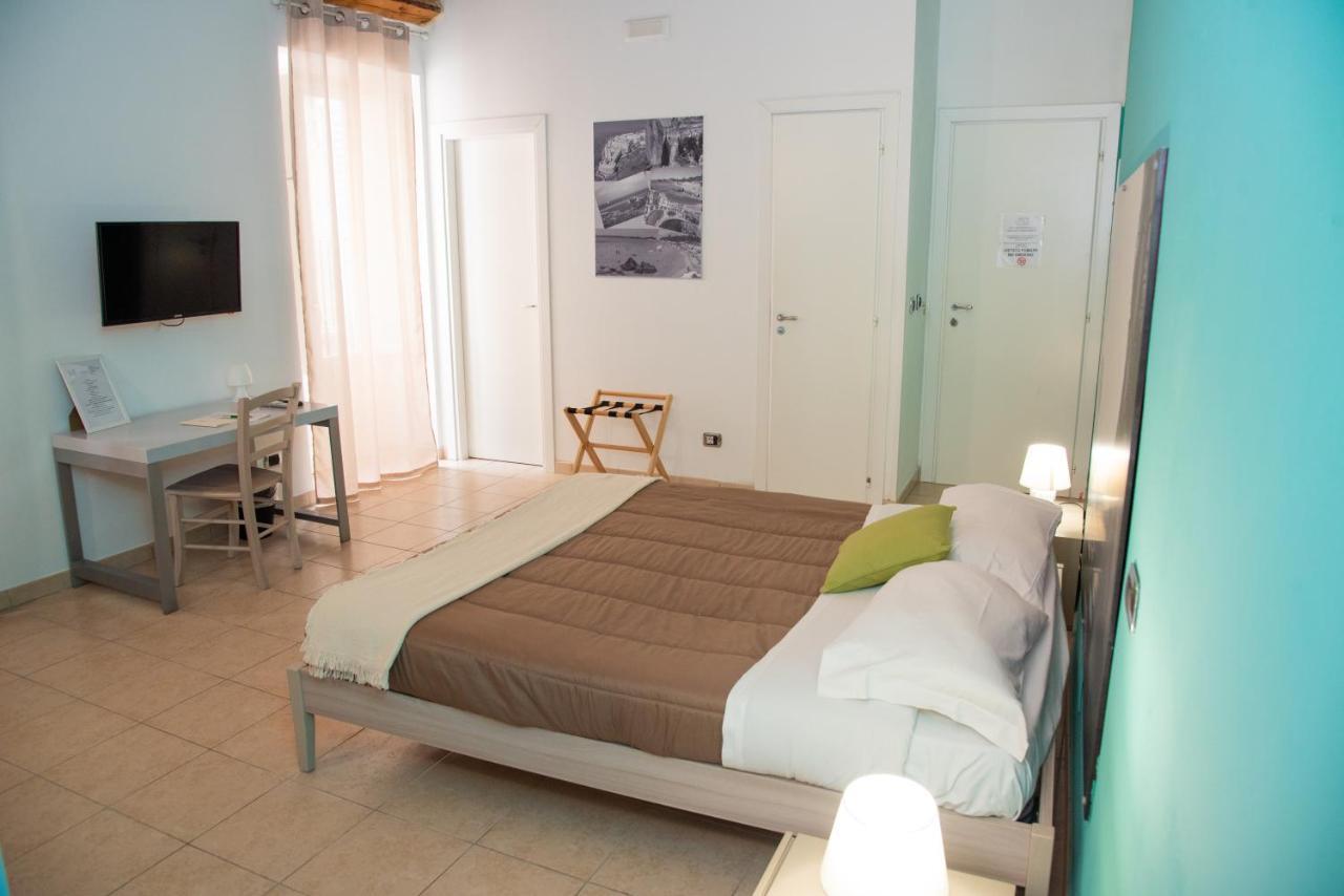 Bed & Breakfast Vicolo Iv Syracuse